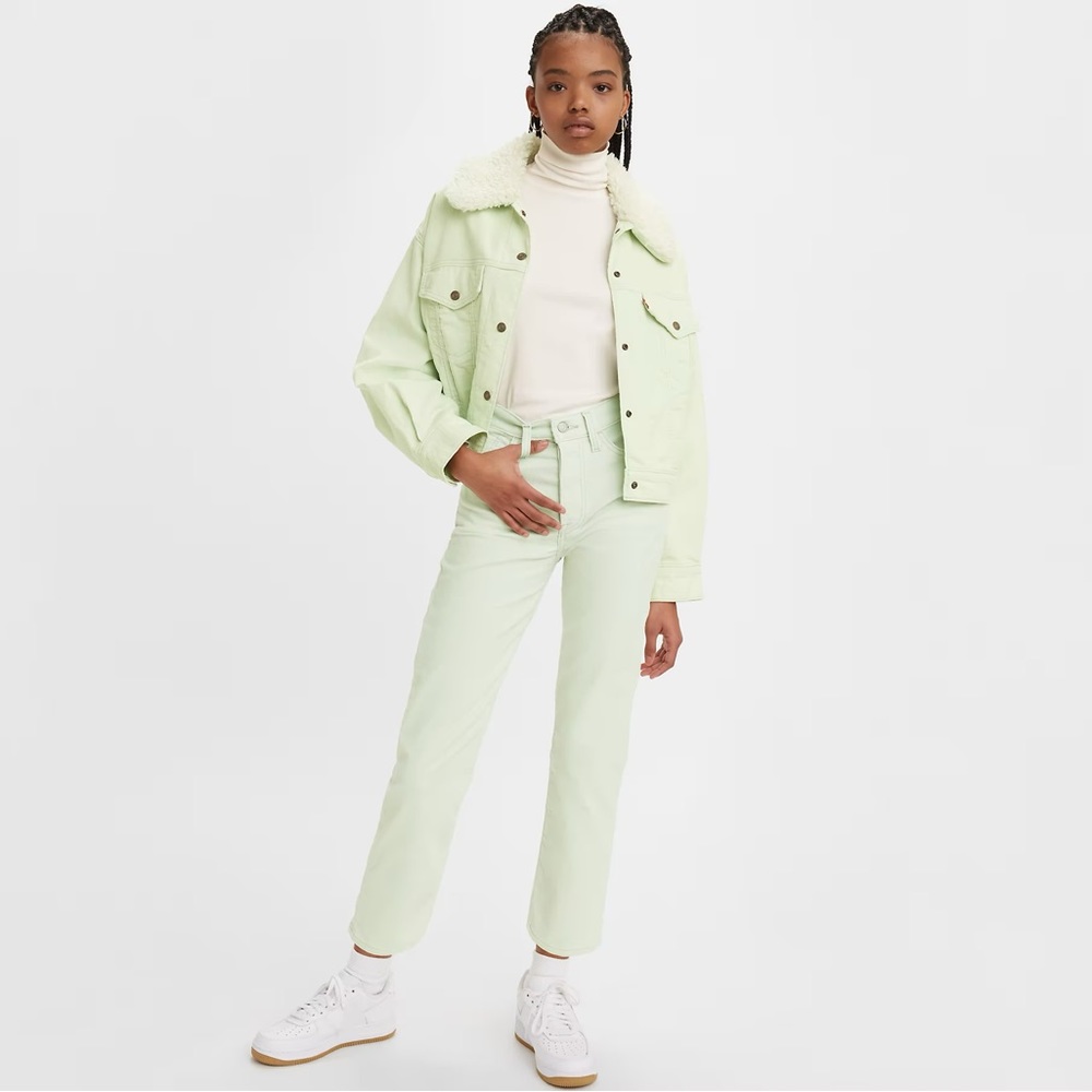 Levi’s Wedgie Straight Fit Corduroy Women’s Pants